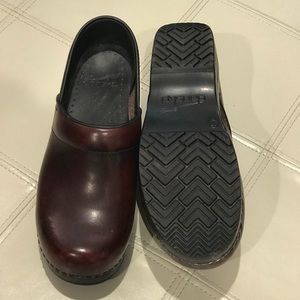 Dansko Pro Clogs NWOT!